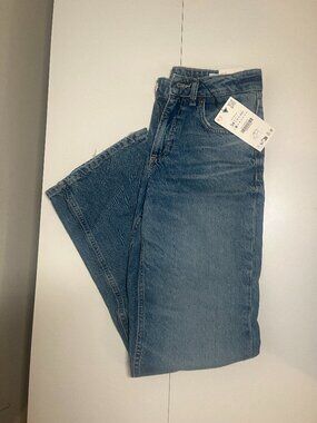 Zara Mid-Wash Straight Leg Jeans (Size 34)